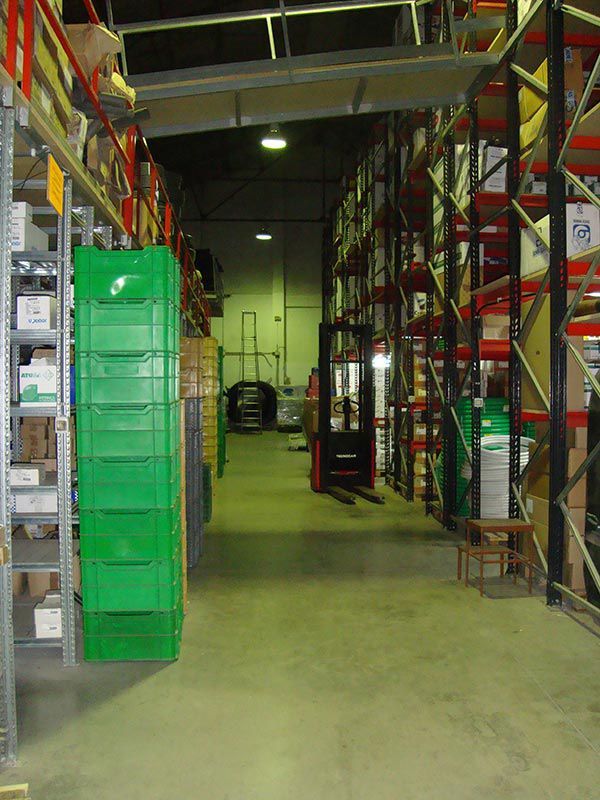 Venta de suministros galvanizados y de acero